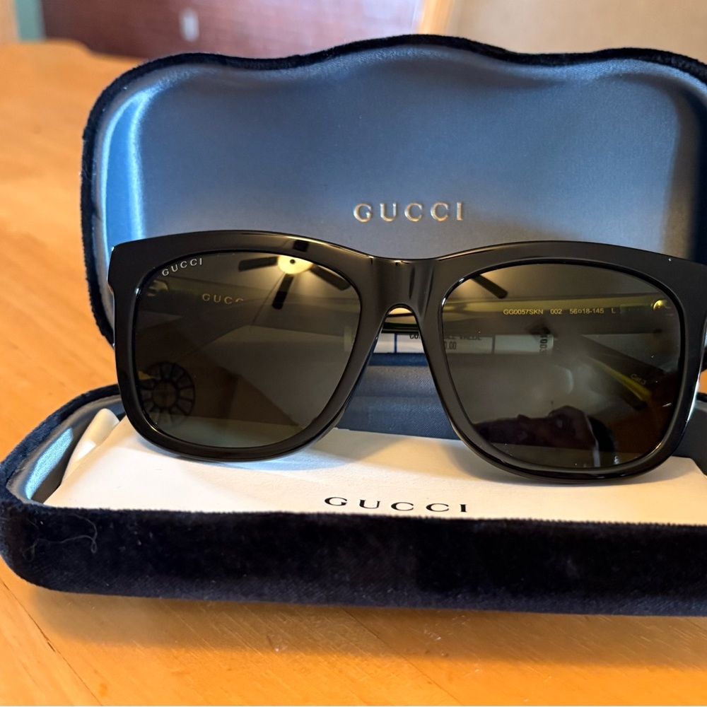 Gucci Classic Black Sunglasses